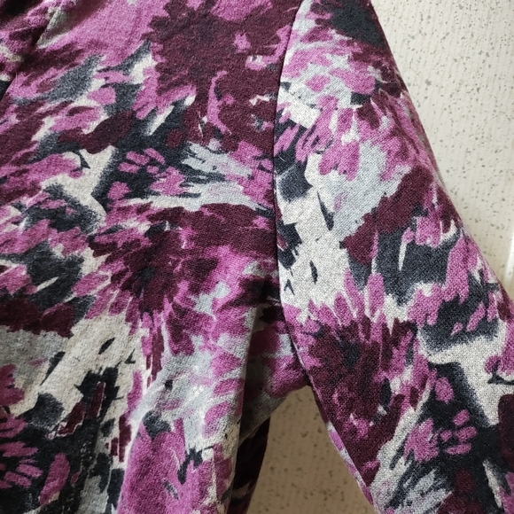 SML Design Women's Floral Blouse Easy Fit Keyhole Neck 3/4 Sleeve Made In USA - Picture 5 of 7